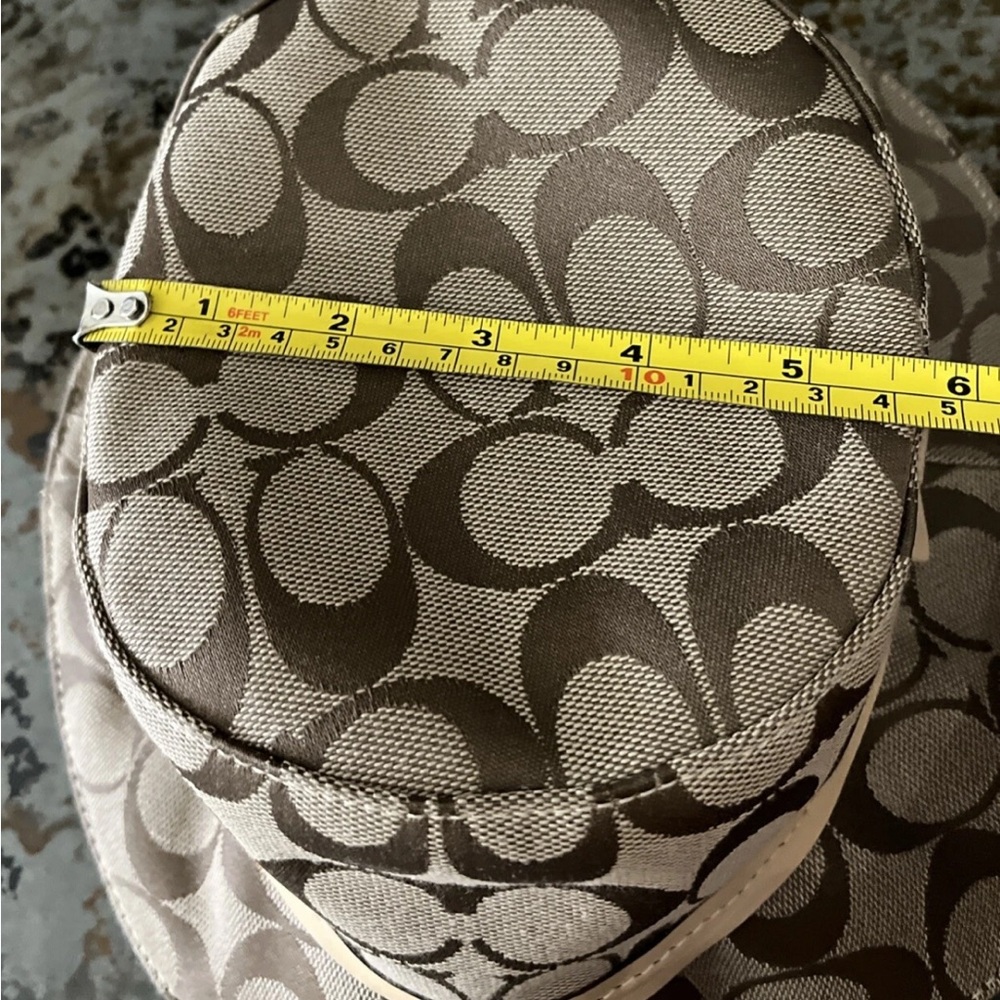 Signature Patterned Bucket Hat - Picture 5 of 12